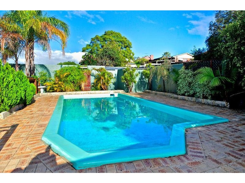 29 Rothbury Road, Embleton WA 6062