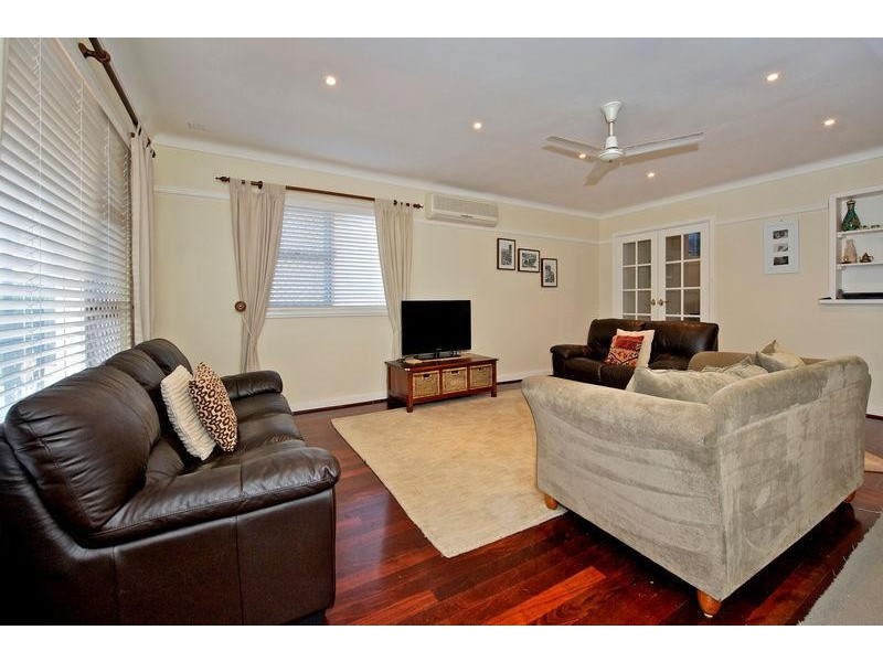 29 Rothbury Road, Embleton WA 6062