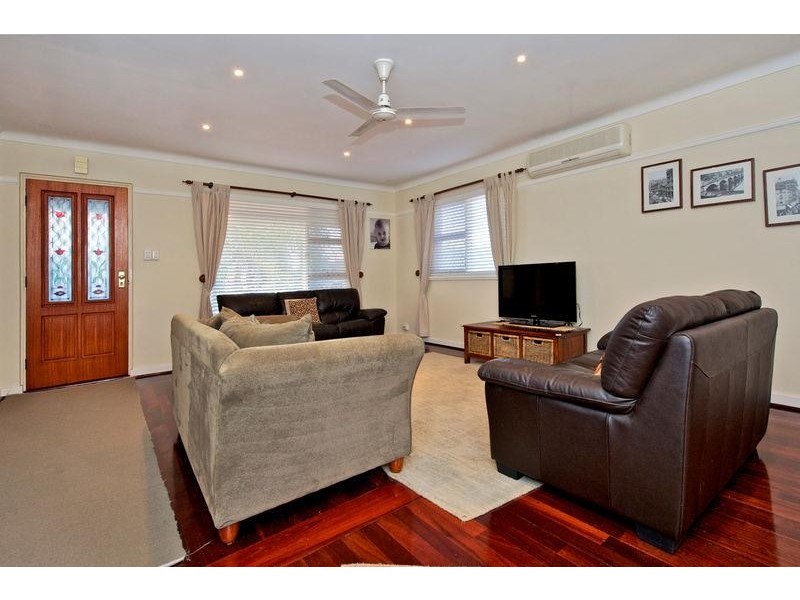 29 Rothbury Road, Embleton WA 6062