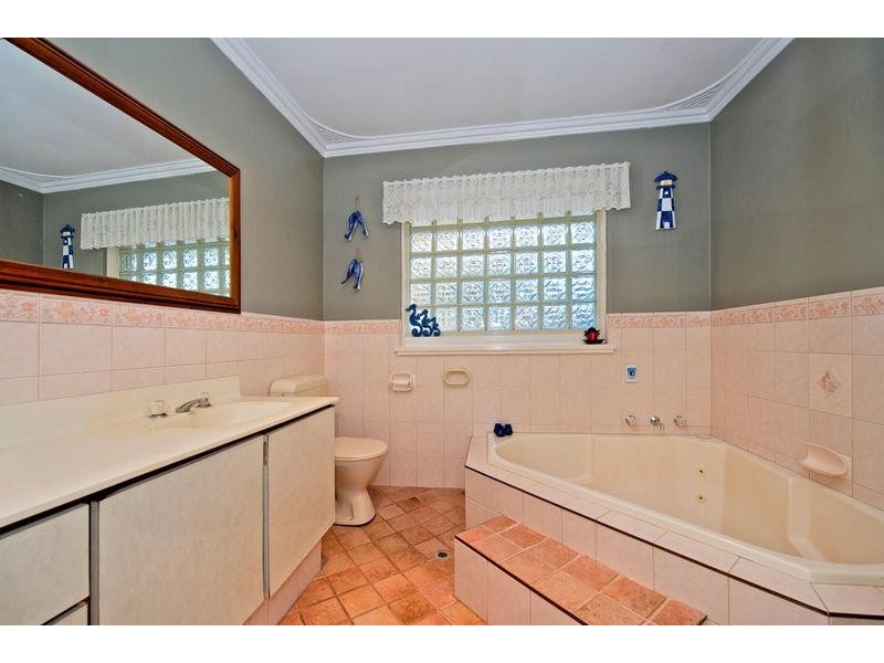 29 Rothbury Road, Embleton WA 6062