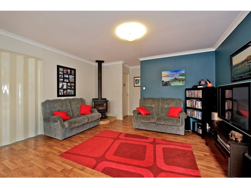 29 Riverdale Road, Helena Valley WA 6056