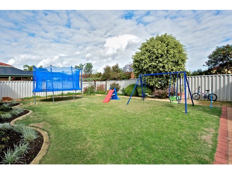 29 Riverdale Road, Helena Valley WA 6056