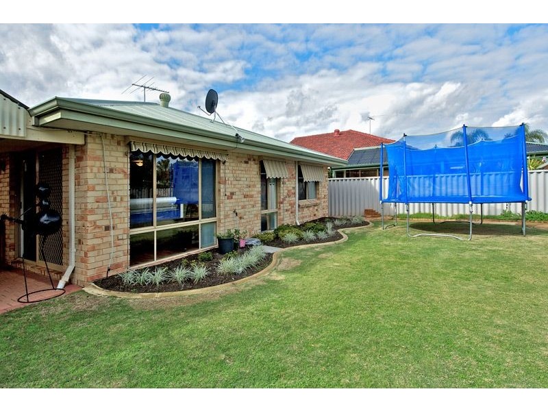 29 Riverdale Road, Helena Valley WA 6056