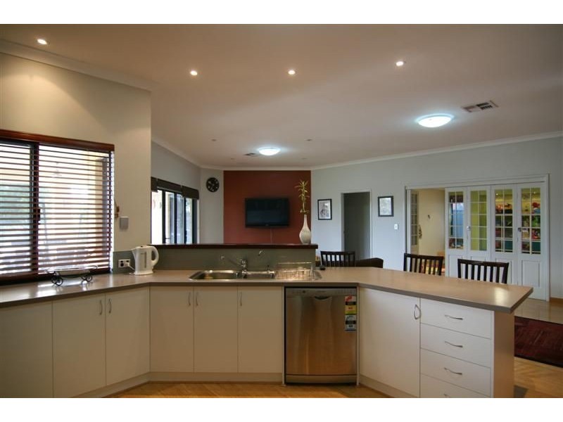 51 Katanning Street, Bayswater WA 6053