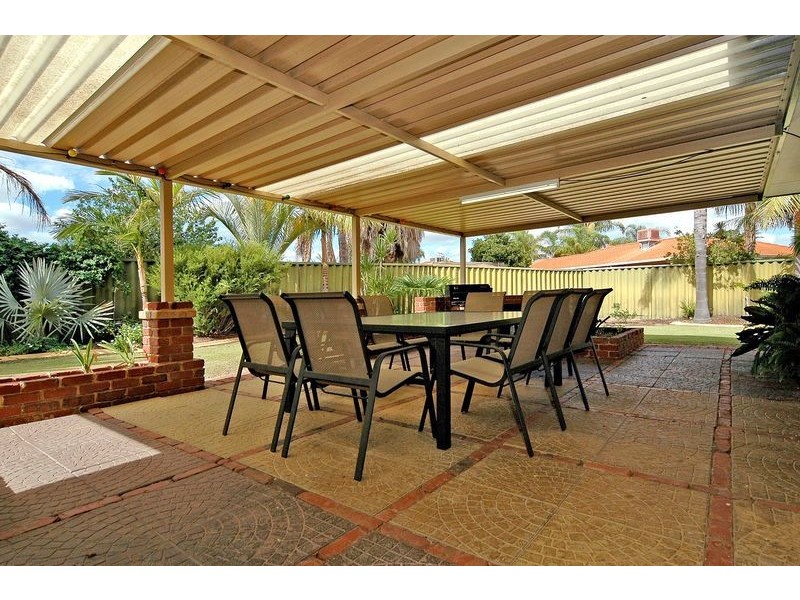 14 Conifer Place, Beechboro WA 6063