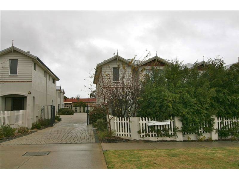 105B Sixth Avenue, Inglewood WA 6052