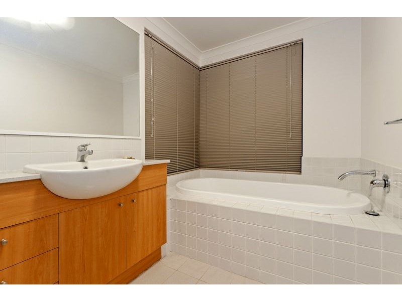 60 Maurice Street, Embleton WA 6062