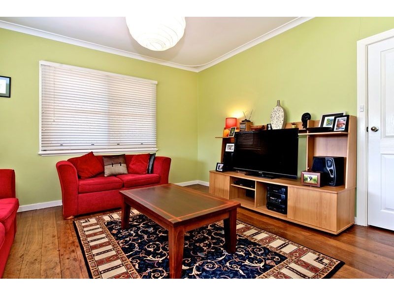 55 Kenmure Avenue, Bayswater WA 6053