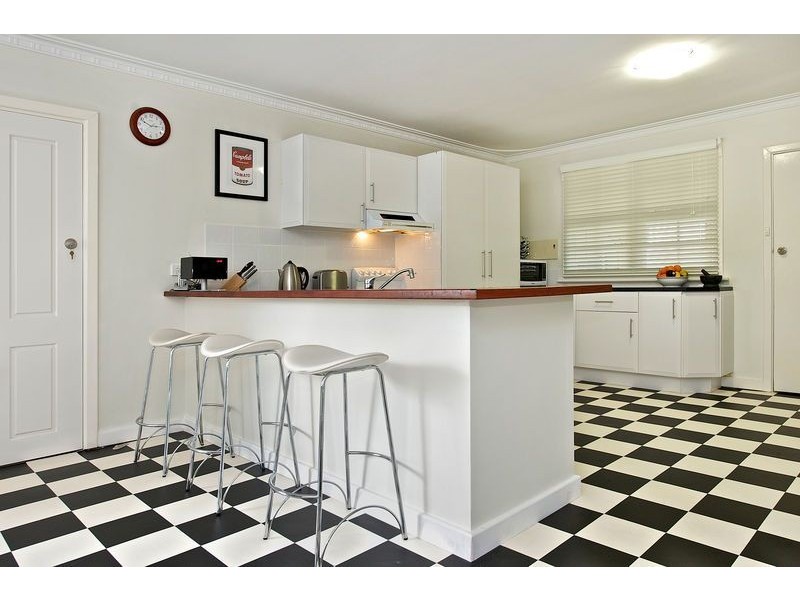 55 Kenmure Avenue, Bayswater WA 6053