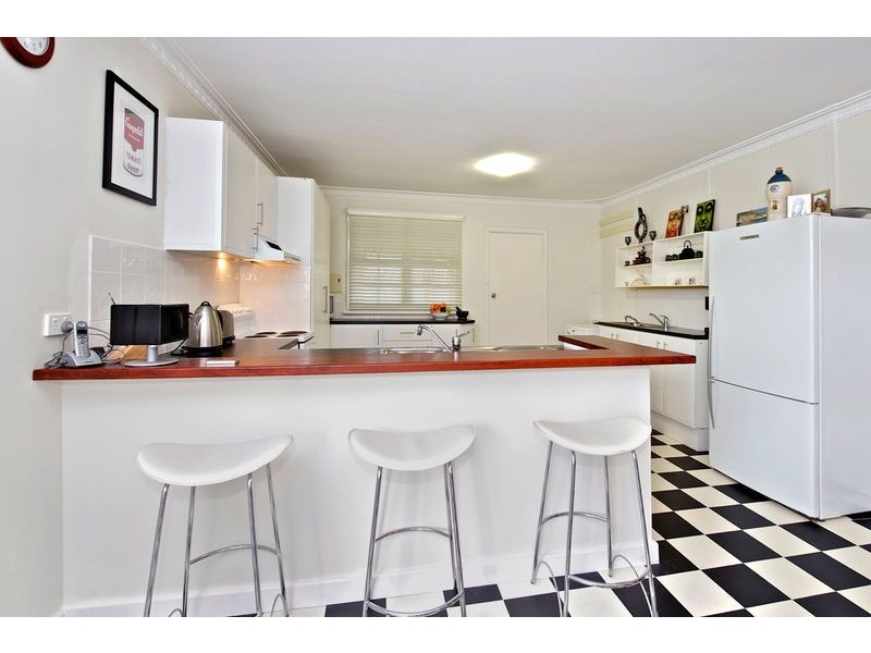 55 Kenmure Avenue, Bayswater WA 6053