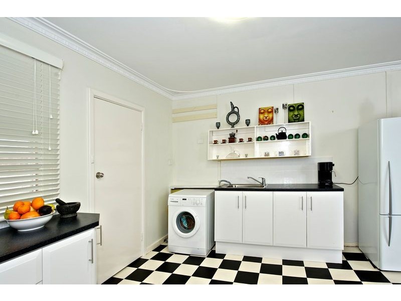 55 Kenmure Avenue, Bayswater WA 6053