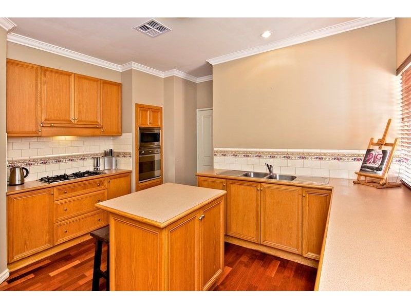 30 Arundel Street, Bayswater WA 6053