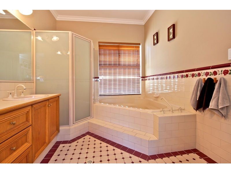 30 Arundel Street, Bayswater WA 6053