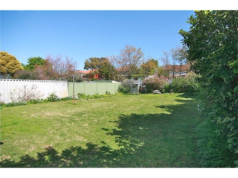 64 Leake Street, Bayswater WA 6053