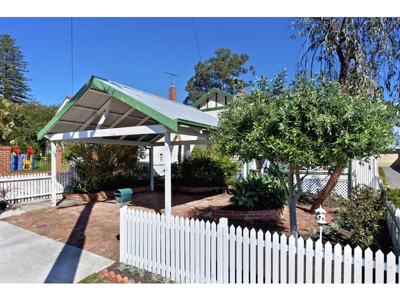 6 Anzac Street, Bayswater WA 6053