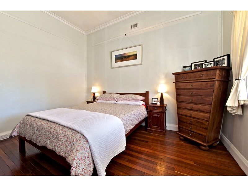 6 Anzac Street, Bayswater WA 6053