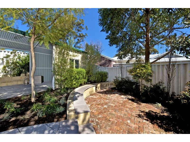 6 Anzac Street, Bayswater WA 6053