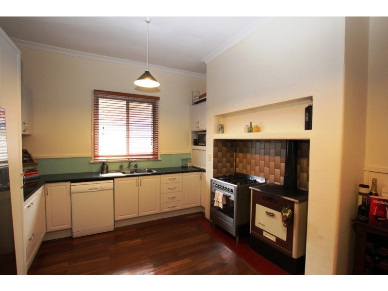 15 Toowong Street, Bayswater WA 6053