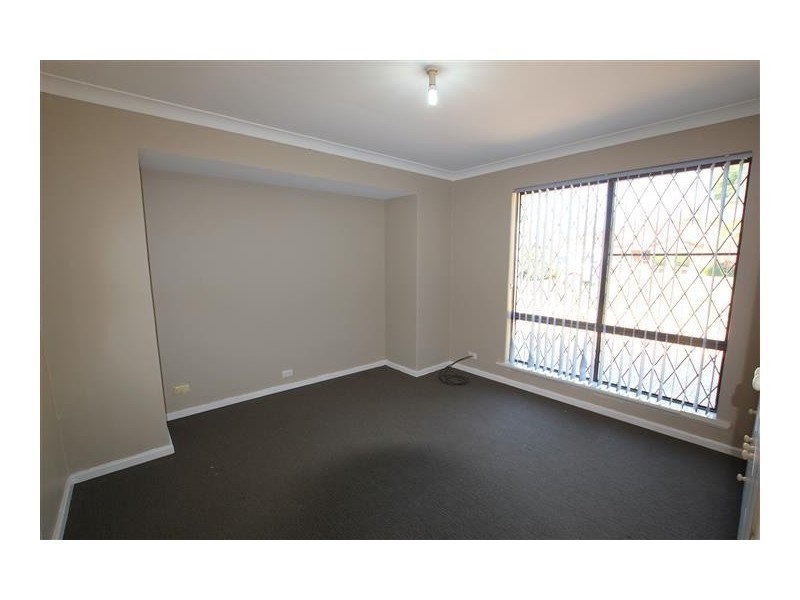 21 Blockley Way, Bassendean WA 6054