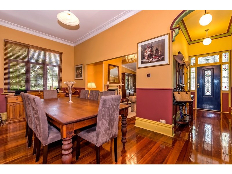 10 Anzac Street, Bayswater WA 6053
