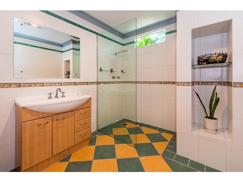 10 Anzac Street, Bayswater WA 6053