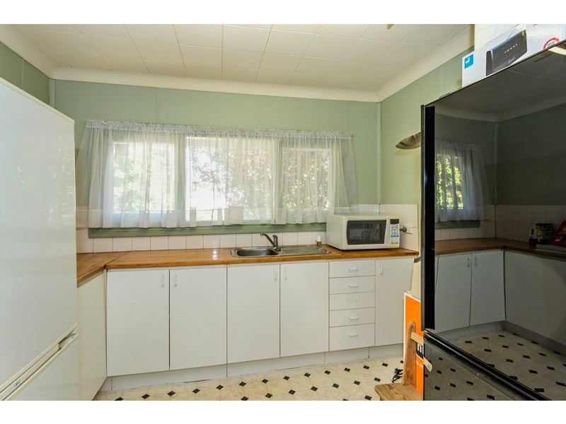 10 Anzac Street, Bayswater WA 6053