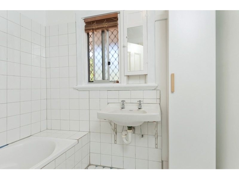 19 Foyle Road, Bayswater WA 6053