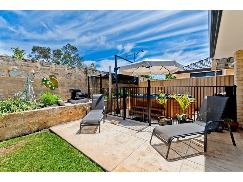 10 Kylee Close, South Guildford WA 6055