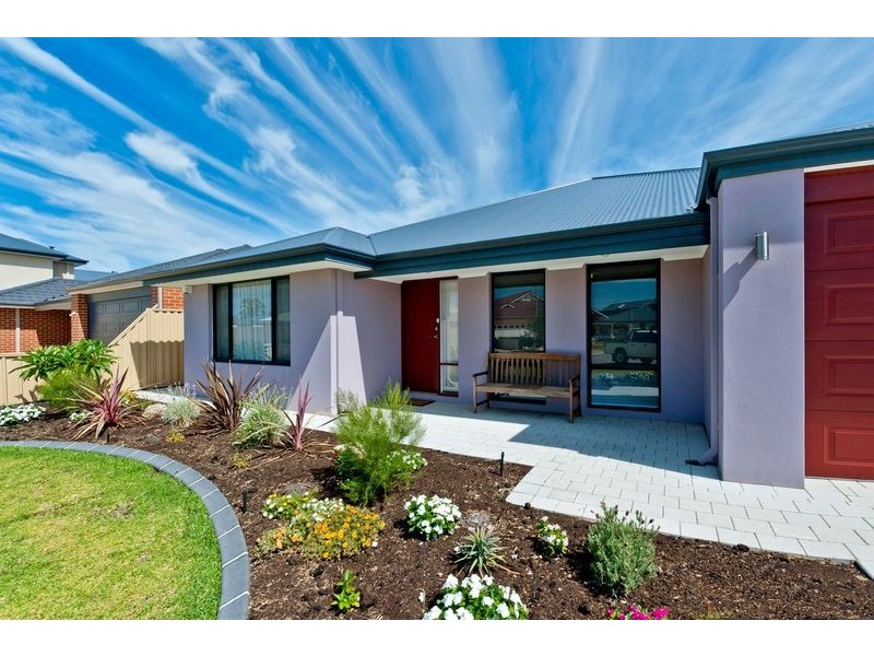10 Kylee Close, South Guildford WA 6055