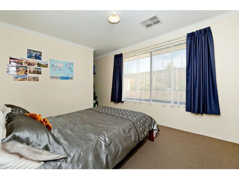 10 Kylee Close, South Guildford WA 6055
