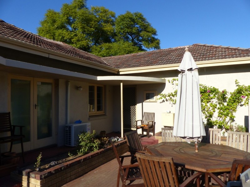 9 Gilbert Street, Bayswater WA 6053