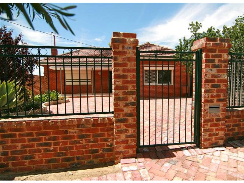 8 Cantlebury Road, Bayswater WA 6053