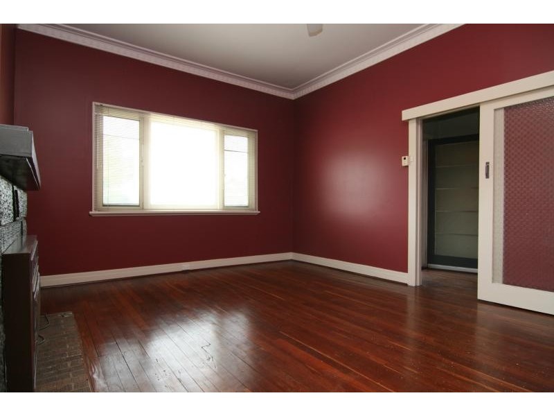 31 Shaftesbury Avenue, Bayswater WA 6053