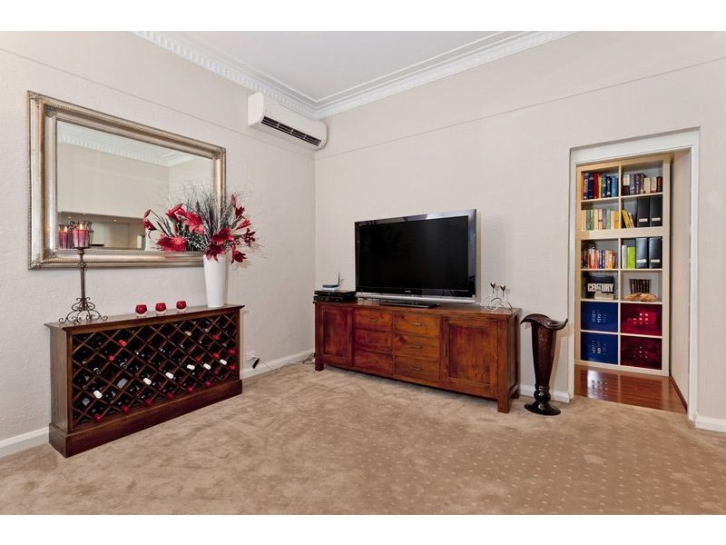 5 Grosvenor Road, Bayswater WA 6053