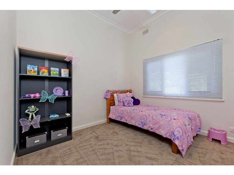 5 Grosvenor Road, Bayswater WA 6053