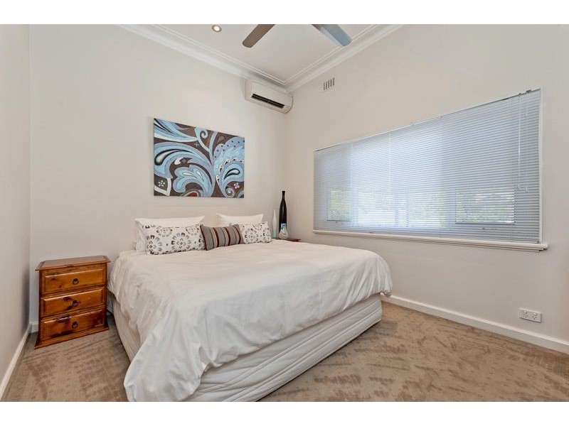 5 Grosvenor Road, Bayswater WA 6053