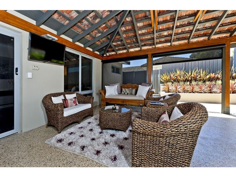 5 Grosvenor Road, Bayswater WA 6053