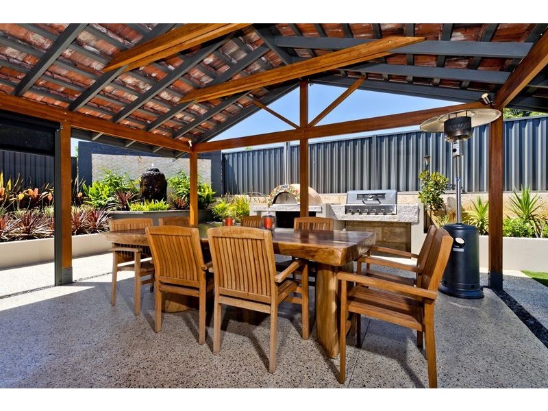 5 Grosvenor Road, Bayswater WA 6053