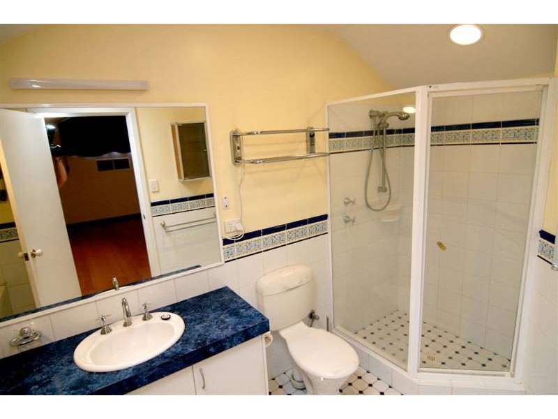 8 Janeville Place, South Guildford WA 6055