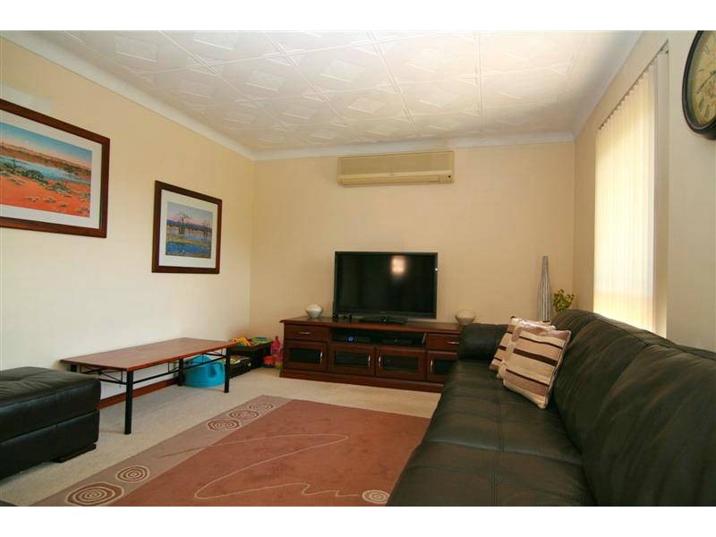 18 Osprey Close, Stirling WA 6021