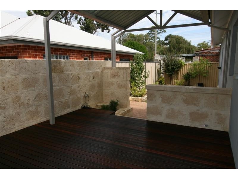 4 Beechboro Road South, Bayswater WA 6053