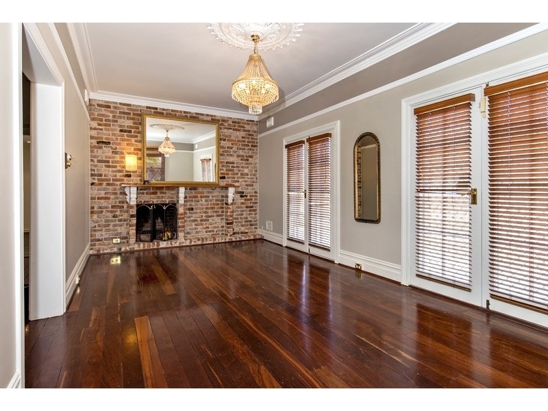 129 Garratt Road, Bayswater WA 6053