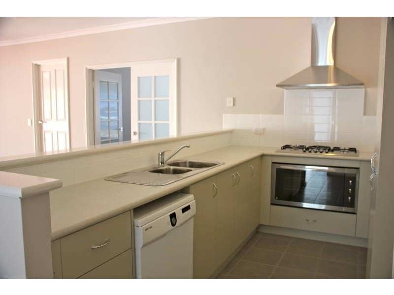 10 Maurice Street, Embleton WA 6062