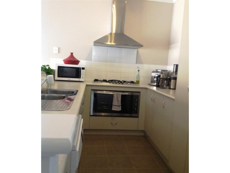 10 Maurice Street, Embleton WA 6062