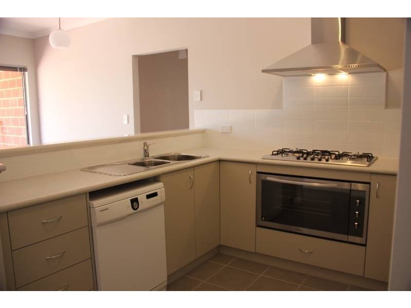 12 Maurice Street, Embleton WA 6062