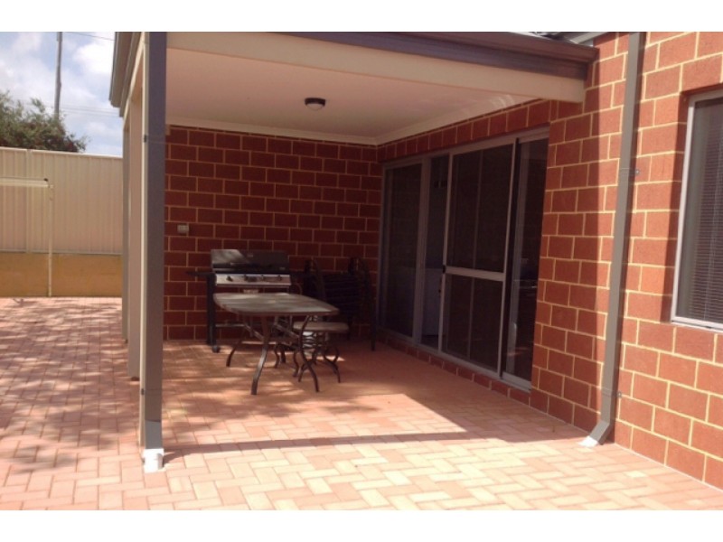 12 Maurice Street, Embleton WA 6062