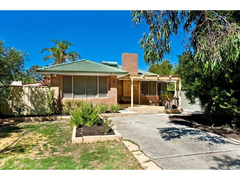 5 Harewood Street, Forrestfield WA 6058