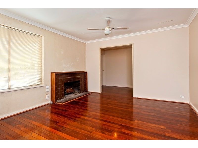 5 Harewood Street, Forrestfield WA 6058