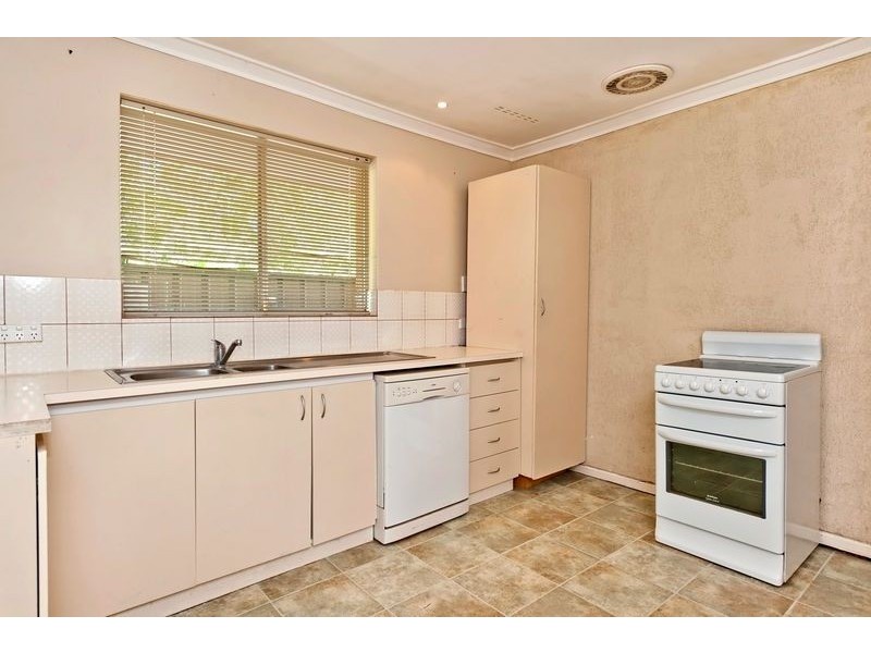 5 Harewood Street, Forrestfield WA 6058