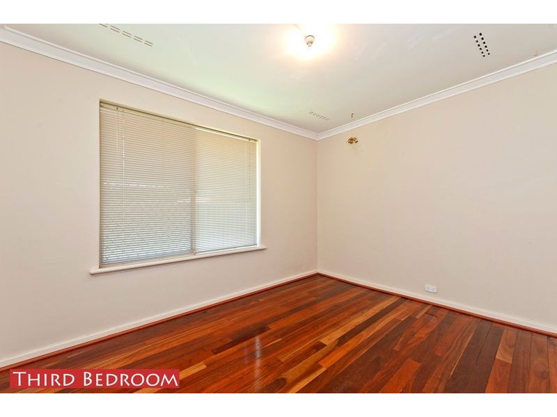 5 Harewood Street, Forrestfield WA 6058
